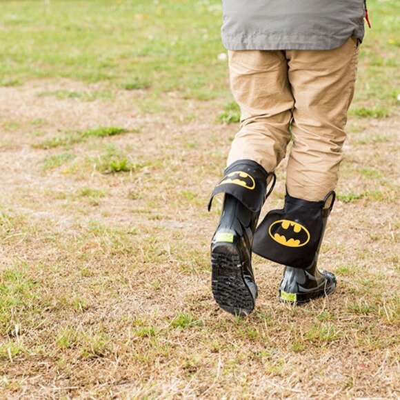 NEW Removable Cape! Western Chief Kids' Batman Everlasting Rain Boot Sizes 8-1 - Picture 4 of 9
